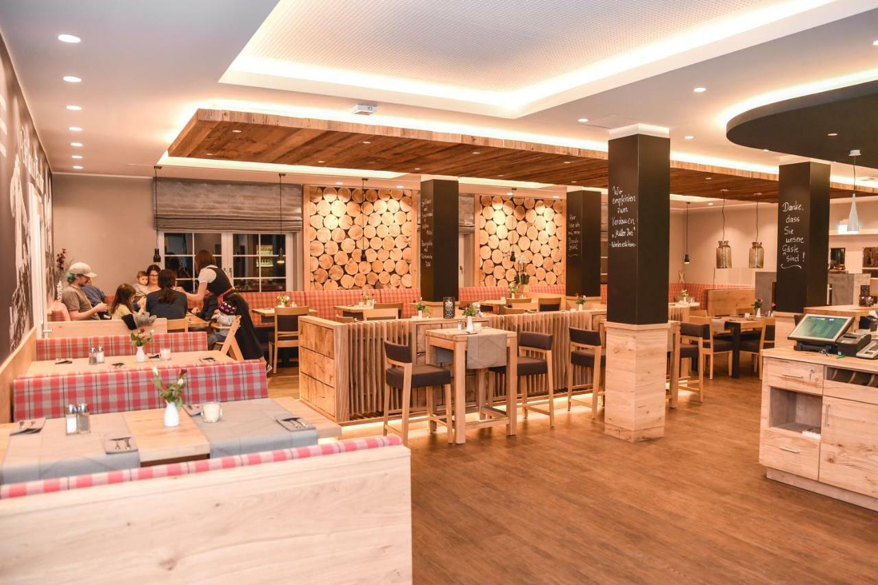 Hotel & Restaurant Waldblick พูลสนิทซ์ ภายนอก รูปภาพ